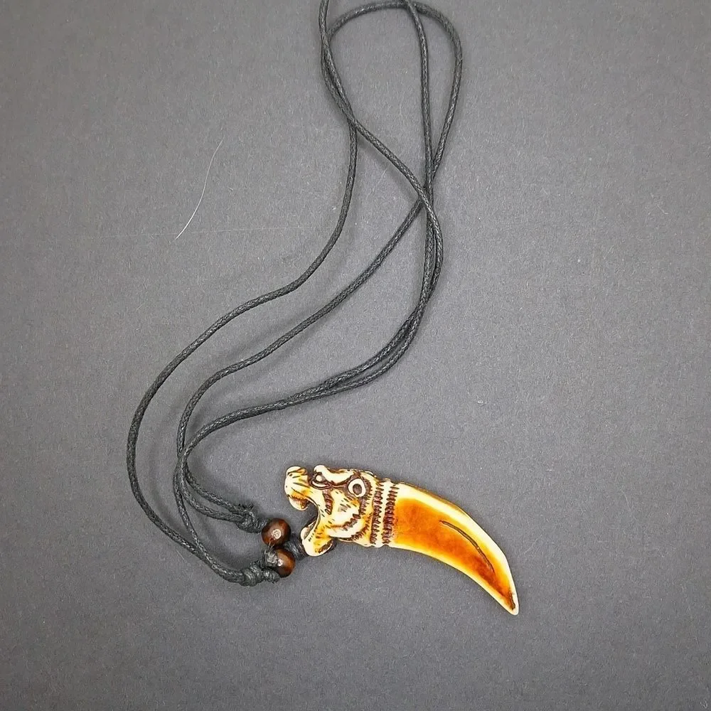 Tiger head tooth pendant adjustable necklace